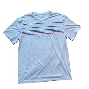 Vineyard Vines Performance tee shirt
